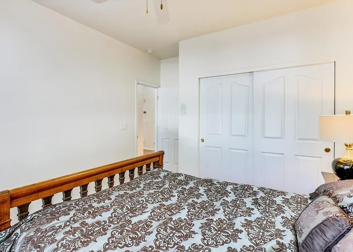 Groups Welcome! W/ Pool + Patio In N * Phoenix