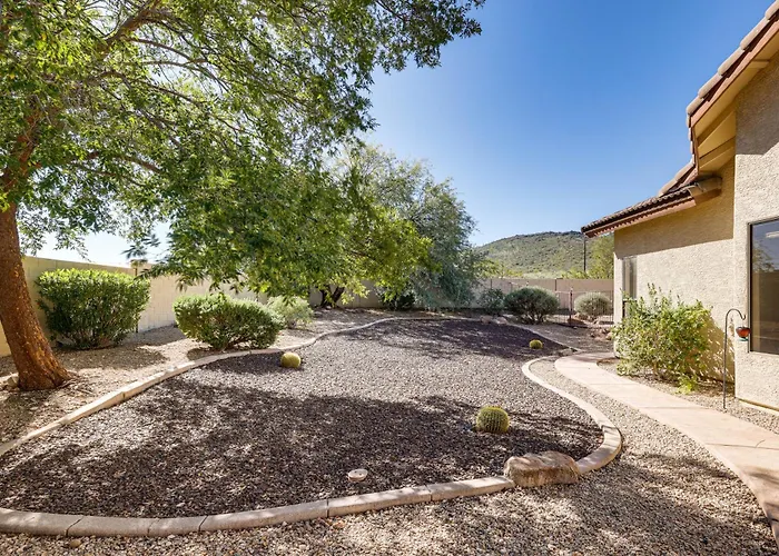 Groups Welcome! W/ Pool + Patio In N