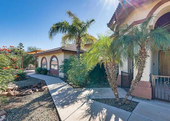 Groups Welcome! W/ Pool + Patio In N * Phoenix