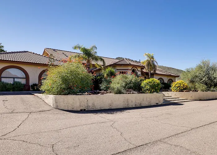 Groups Welcome! W/ Pool + Patio In N * Phoenix